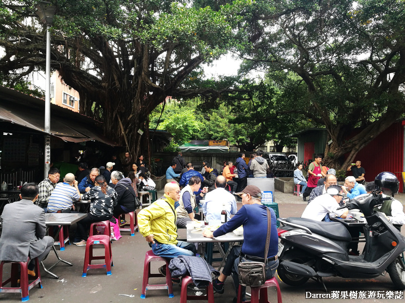 台北|大稻埕保安街雞卷(慈聖宮雞捲)捷運大橋頭站/韓國街頭美食鬥士推介