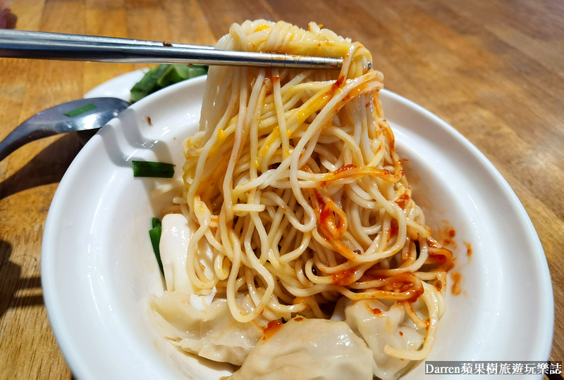 板橋美食|老曹餛飩特級餛飩專賣店/60多年黃石市場排隊美食(菜單價位)