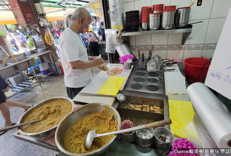 基隆七堵美食|七堵咖哩麵/鄰近七堵南興市場60多年老店(菜單價位)