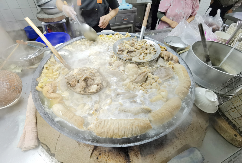 王家祖傳本產牛雜湯,嘉義早餐