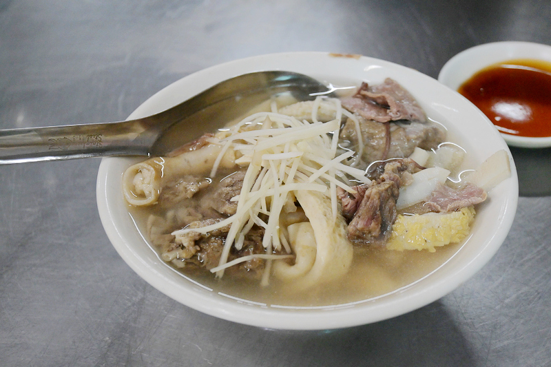 王家祖傳本產牛雜湯,嘉義早餐