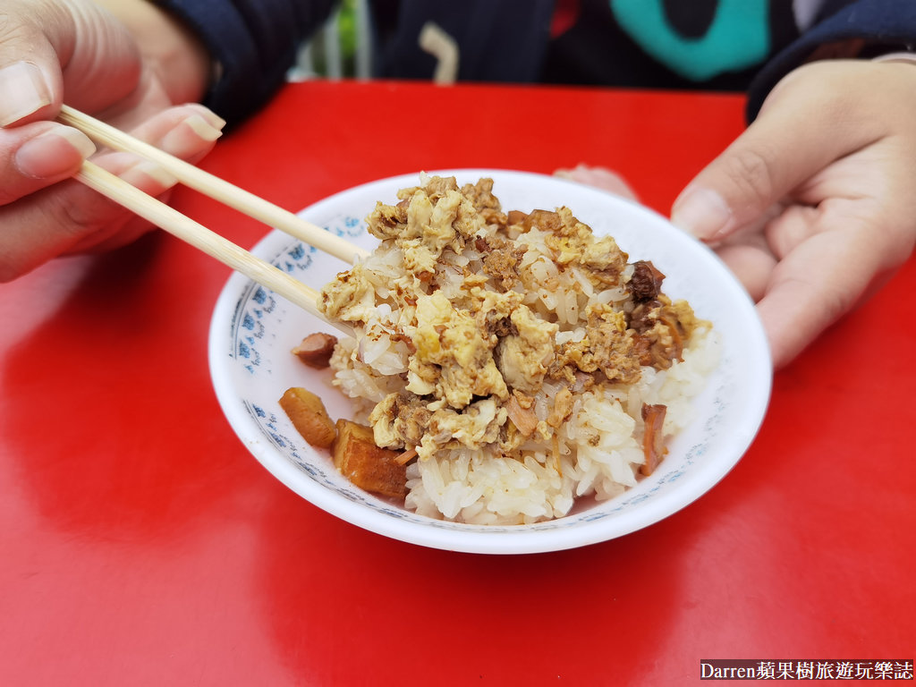 老等油飯麵線糊,老等油飯菜單,北港油飯,北港麵線糊,北港麵線糊滷蛋白,老等麵線糊公園,北港美食,北港早餐,北港朝天宮附近美食,北港銅板美食,千千北港美食