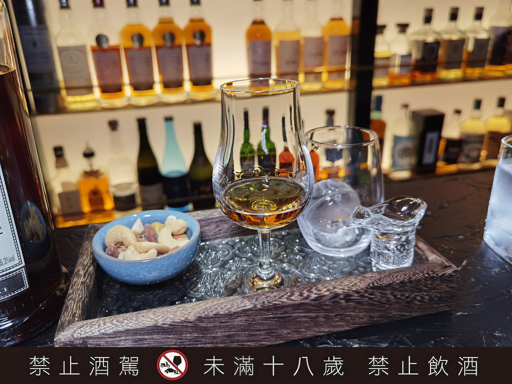 台北威士忌酒吧,蘭引堂,台北喝酒地方,台北安靜酒吧,台北高級酒吧,台北餐酒館,台北酒吧,台北特色酒吧,台北車站酒吧
