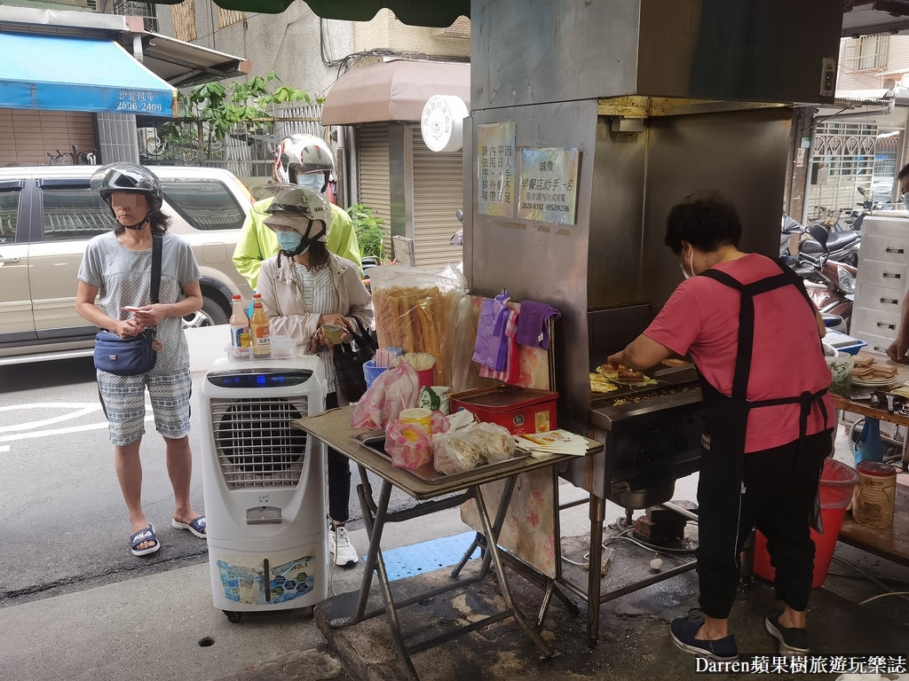 石牌美食|石牌無名手工蛋餅/名廚江振誠都愛吃北投石牌早餐(菜單價錢)