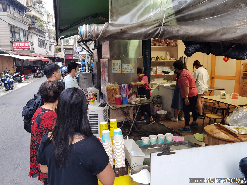 石牌美食|石牌無名手工蛋餅/名廚江振誠都愛吃北投石牌早餐(菜單價錢)