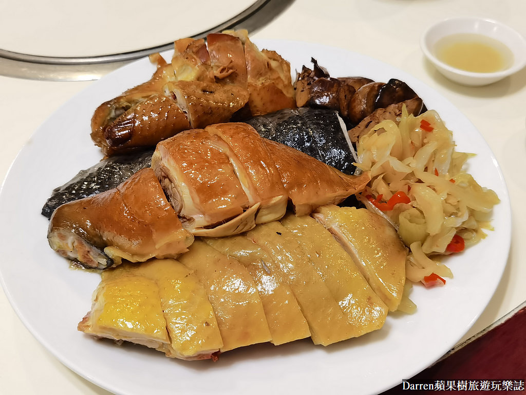 網站近期文章：雞家莊》中山區米其林推薦人氣台北桌菜餐廳必點雞蛋布丁