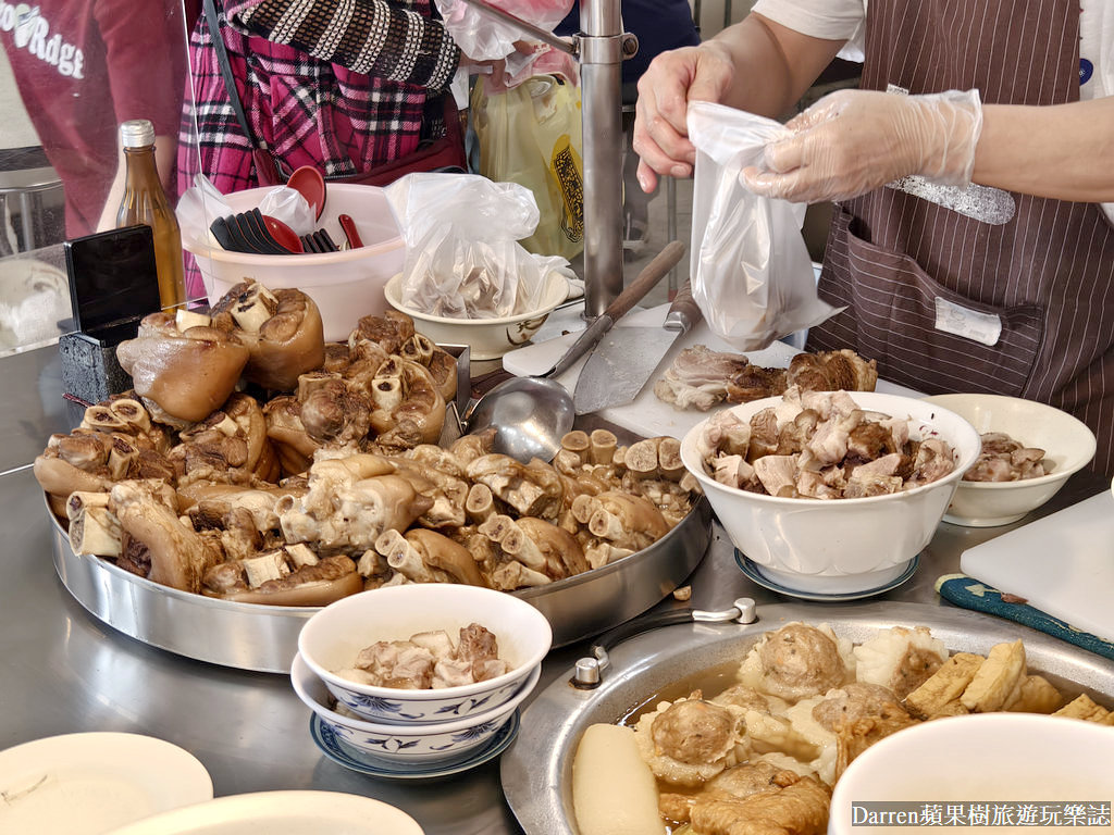 歸綏街當歸豬腳老店,歸綏街當歸豬腳老店菜單,歸綏街美食,台北市大同區歸綏街181號,歸綏街注音,當歸豬腳湯,台北清燉豬腳,大橋頭美食,大稻埕美食