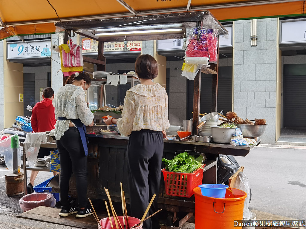 華亭街黑點雞肉,黑點雞肉,黑點雞肉食堂,大同區美食,大同區美食dcard,大同區平價美食,大同區美食食尚玩家,大同區台菜餐廳,大稻埕美食,大同區聚餐餐廳推薦,大同區排隊美食